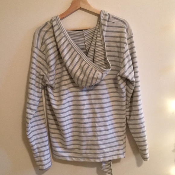 Tie front hooded pullover - Picture 2 of 3